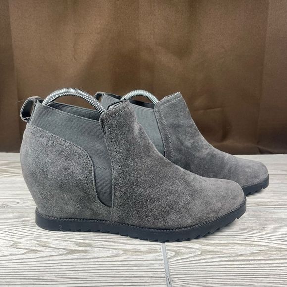 Naturalizer Darena Grey Leather Upper Hidden Wedge Slip-On Wedge Shoe Womens 9.5 - Picture 2 of 9